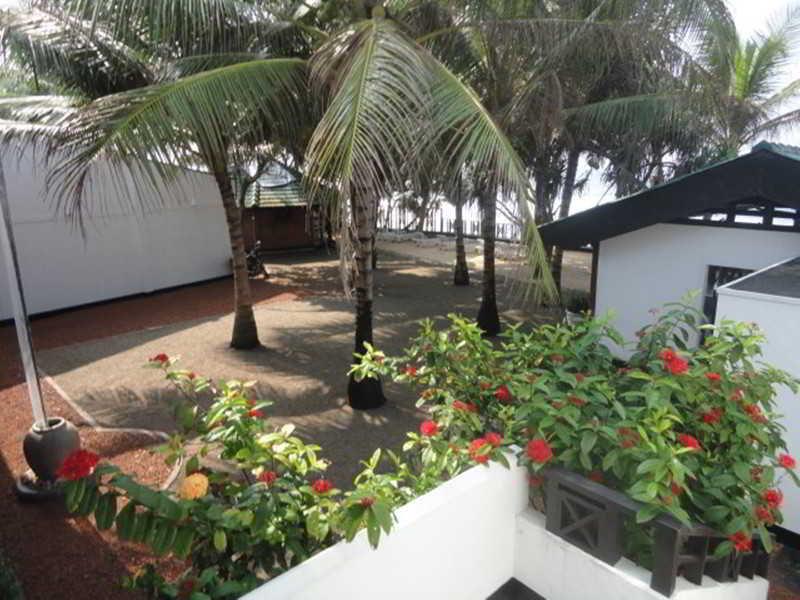 Dalawella Beach Resort By Deco Unawatuna Exterior photo